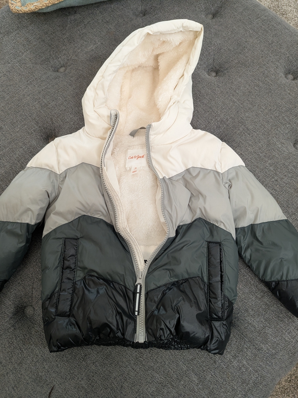 Cat & Jack Kids Colorblock Hooded Puffer Jacket in Cream, Gray, and Black